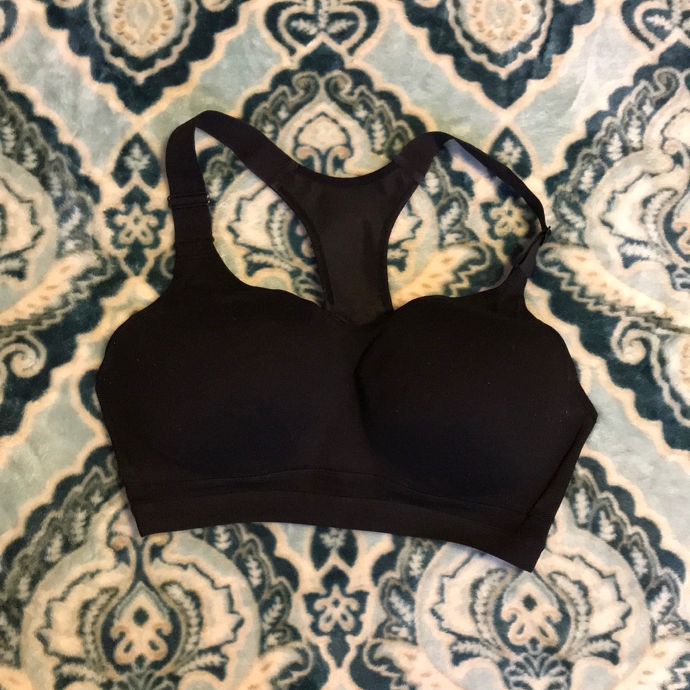 Victoria Sport sports bra